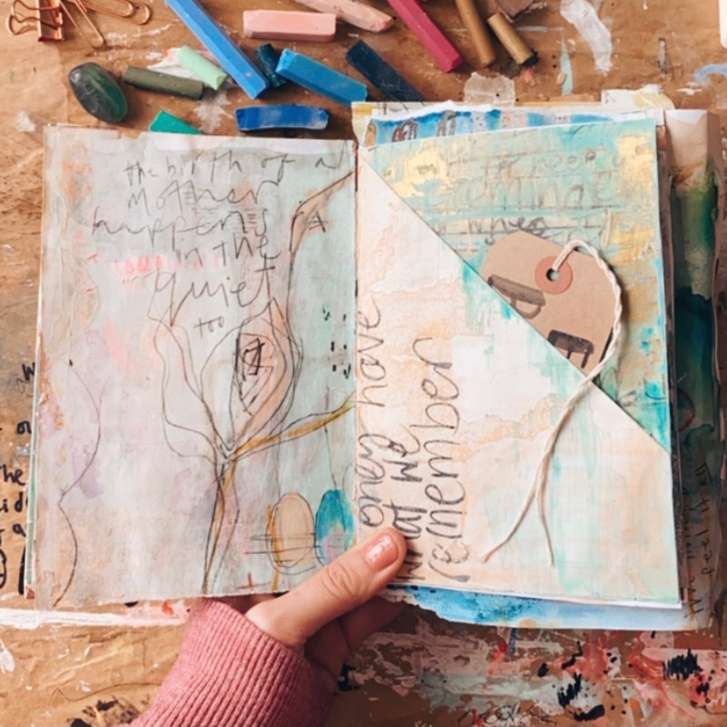 What is an Art Journal and Why Should You Keep One for Yourself